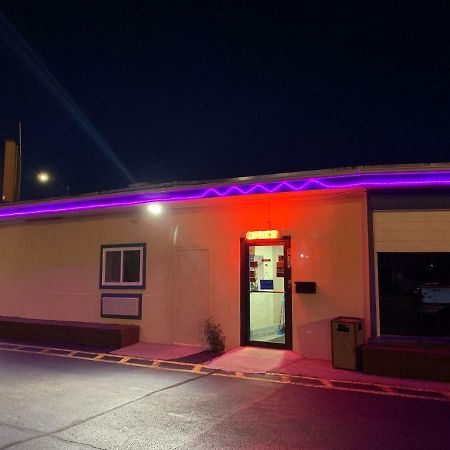 Western Holiday Motel ウィチタ エクステリア 写真