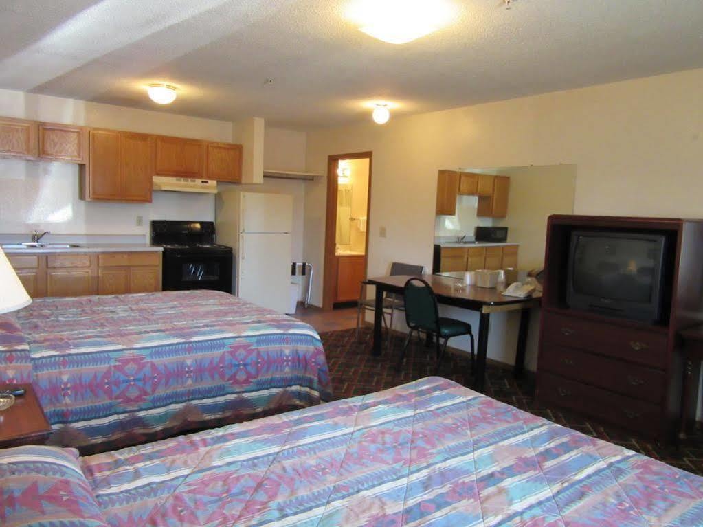 Western Holiday Motel ウィチタ エクステリア 写真