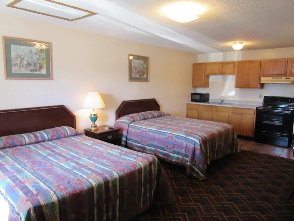 Western Holiday Motel ウィチタ エクステリア 写真
