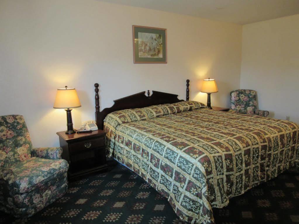 Western Holiday Motel ウィチタ エクステリア 写真